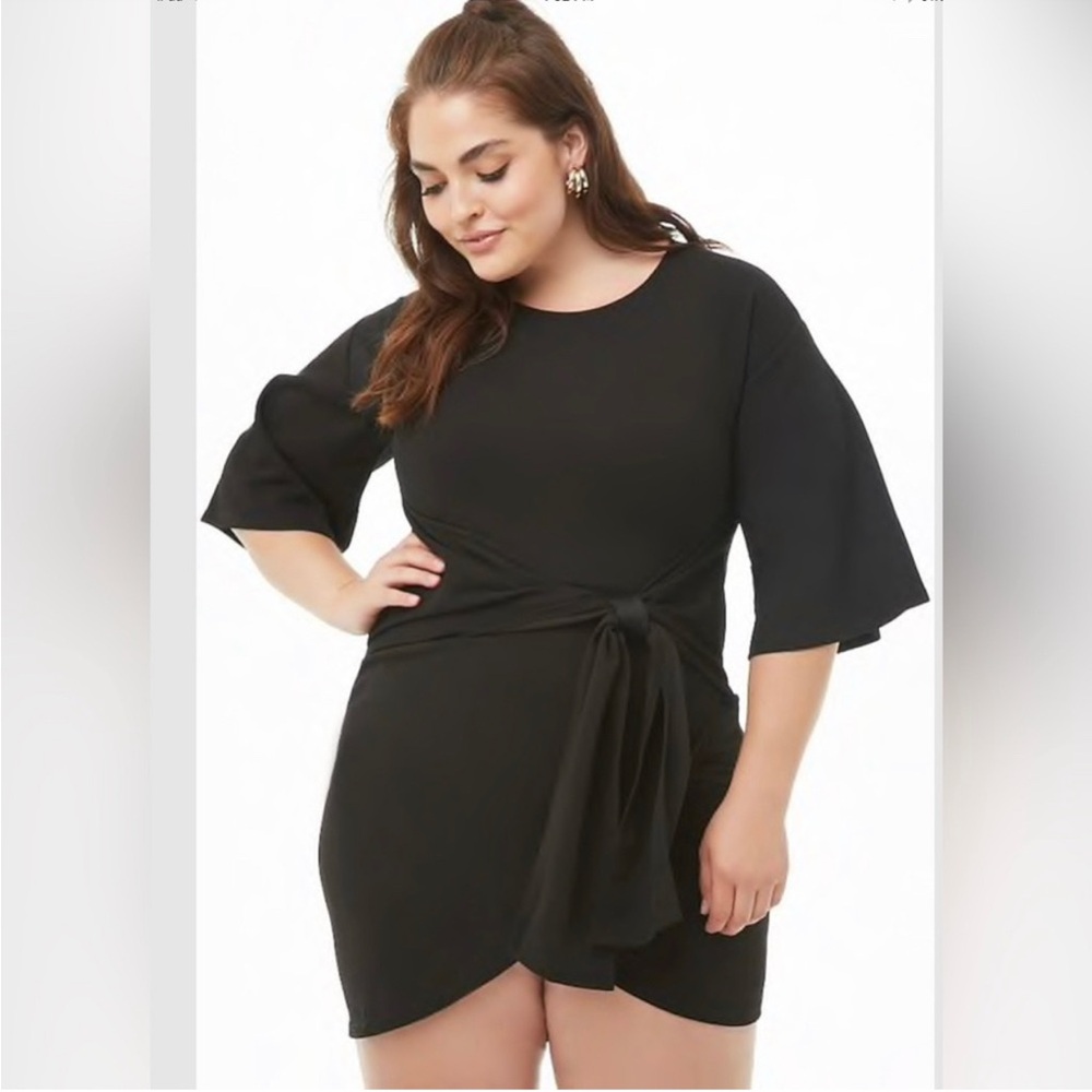Plus size Tie-Front Tulip-Hem Dress
